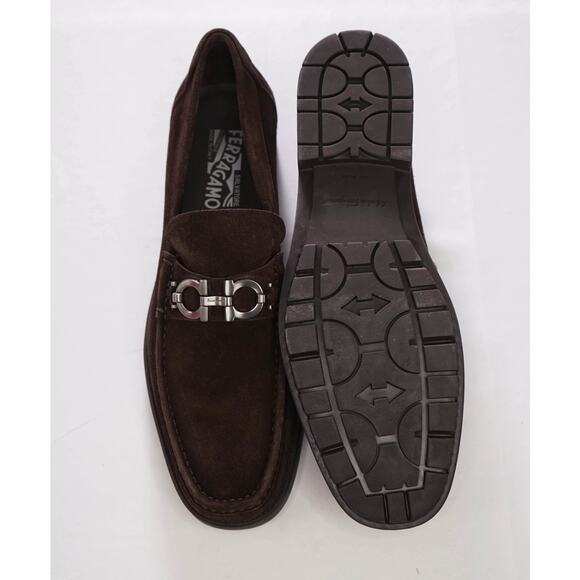 $850 FERRAGAMO - \
